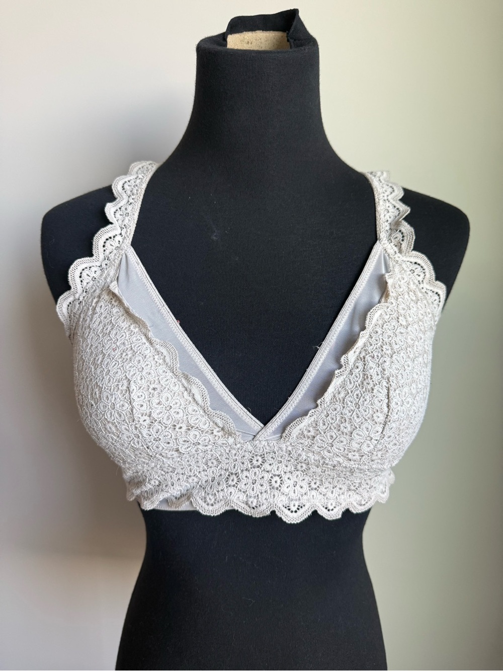 Aerie Cream Floral Lace Racerback V-Neck Padded Wireless Bralette Size S